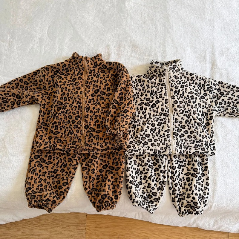 Children's Fleece Clothes Set  - Baby Clothing Patterns Free recension och pris
