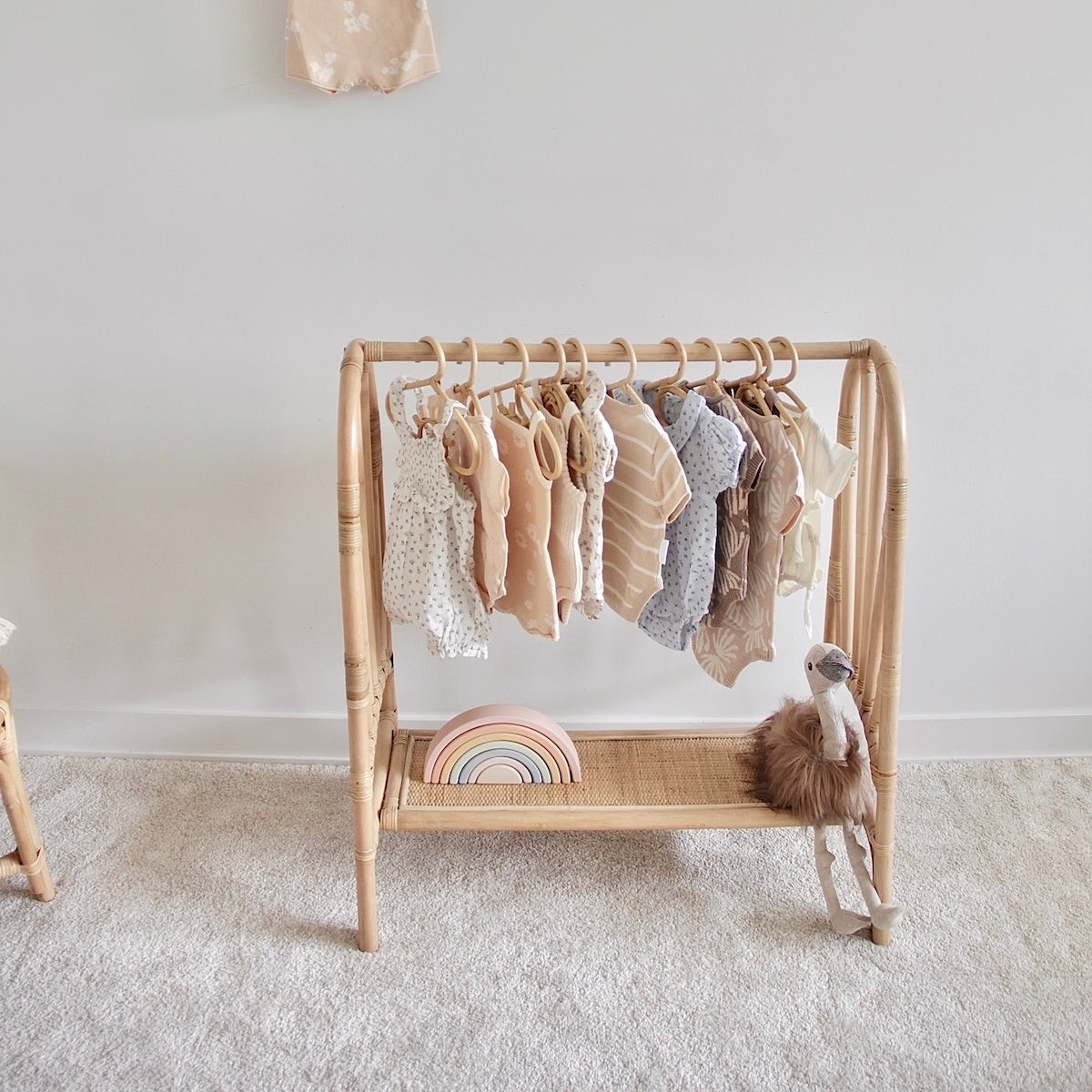Decorative small hangers, hand - Baby Clothing Rail recension och pris